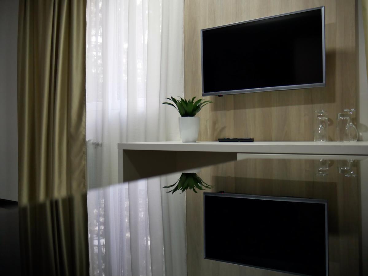 Hotel Беране Екстер'єр фото