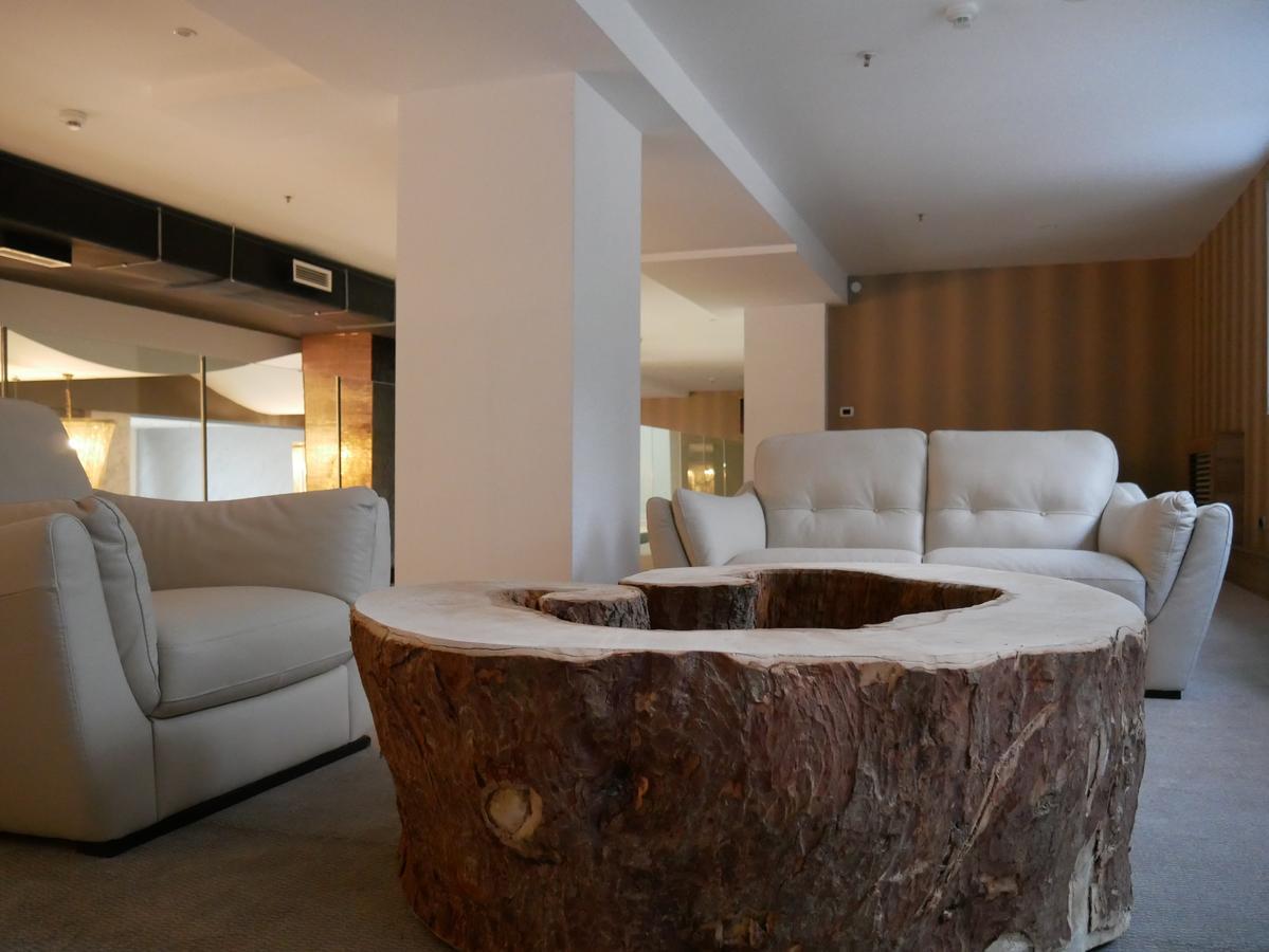 Hotel Беране Екстер'єр фото