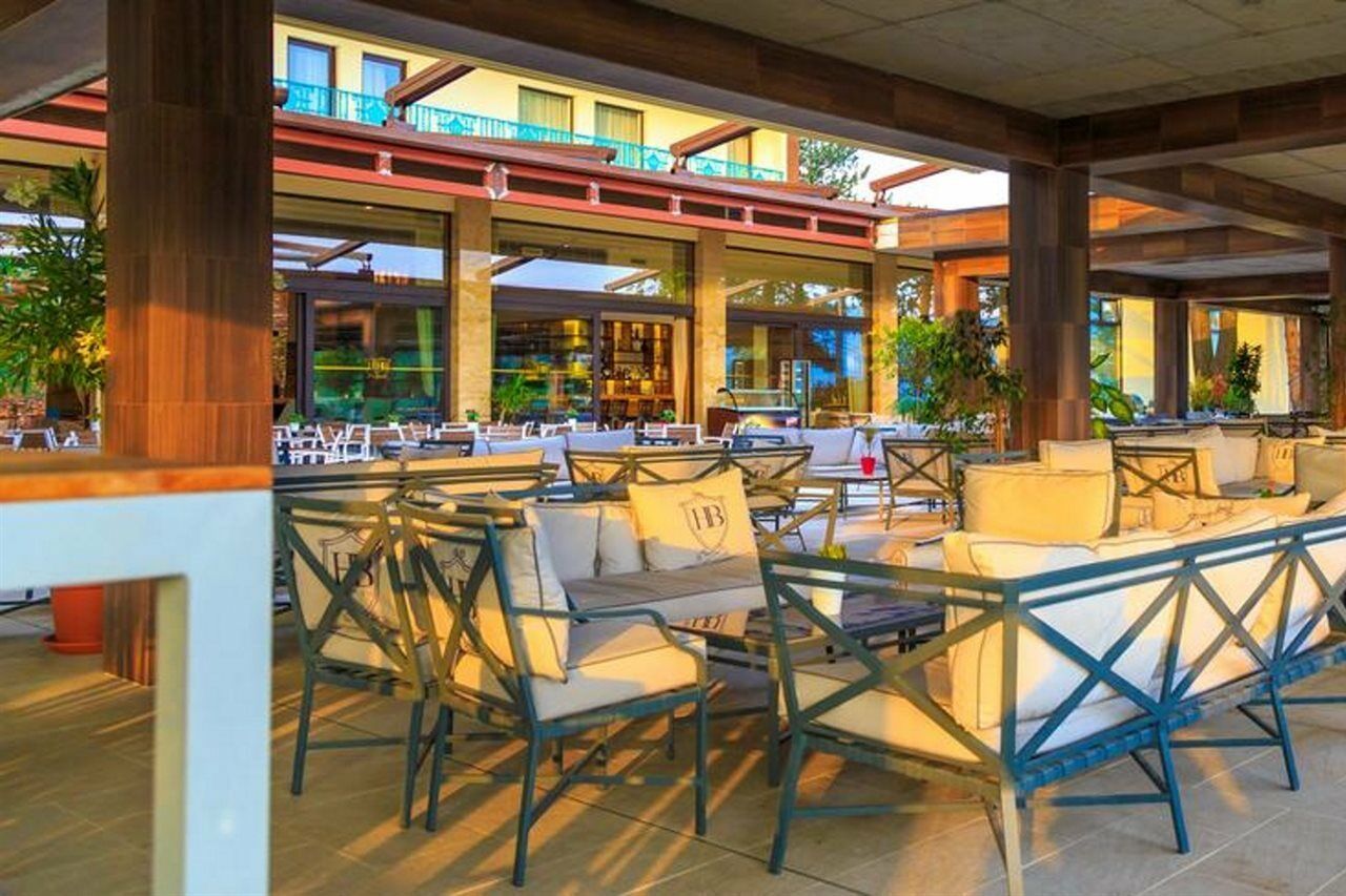 Hotel Беране Екстер'єр фото