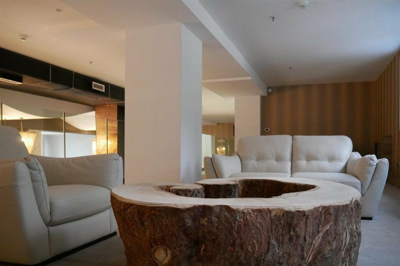 Hotel Беране Екстер'єр фото